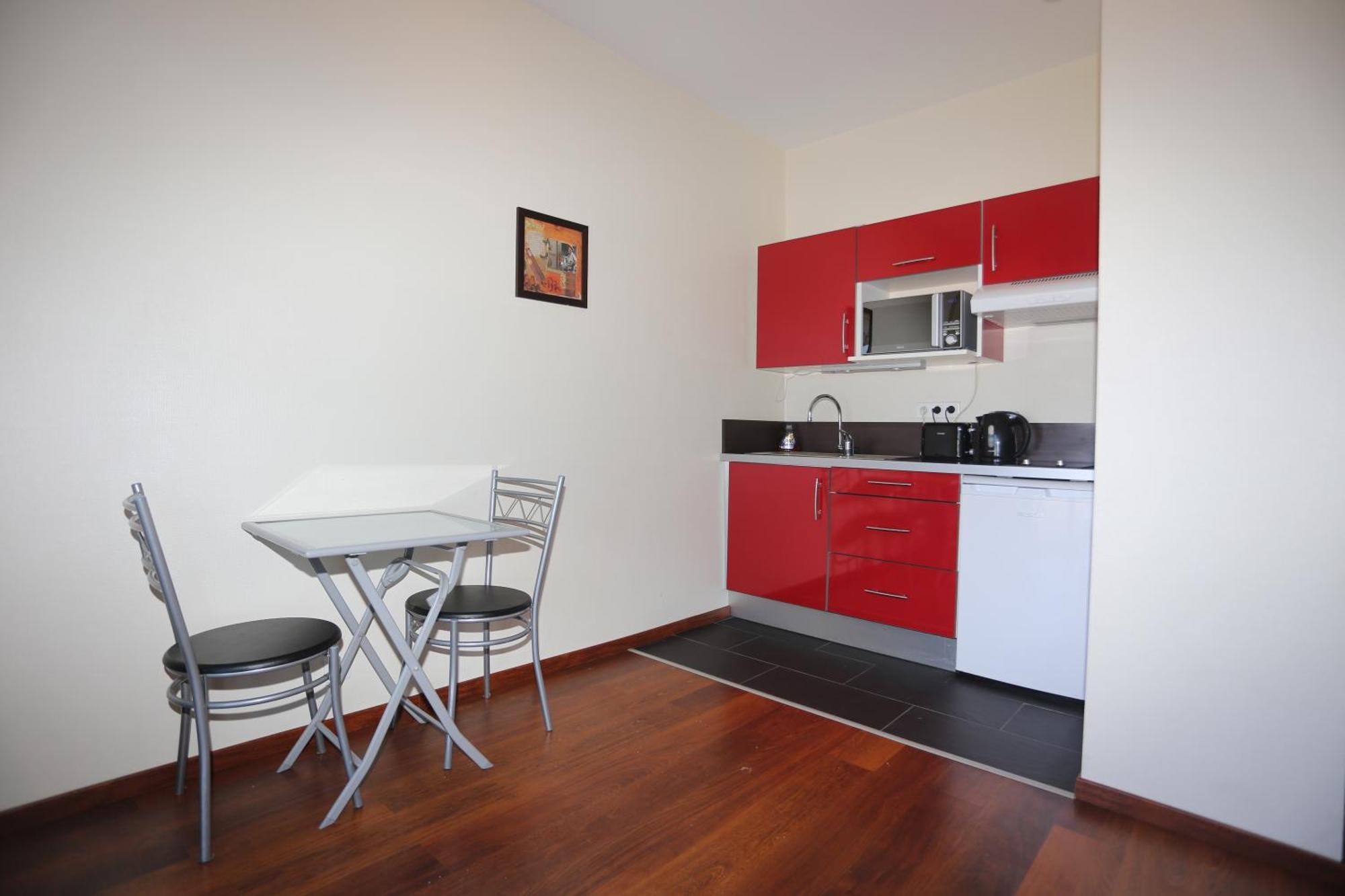 O'Sullivans Bar And Hotel Mandelieu 部屋 写真
